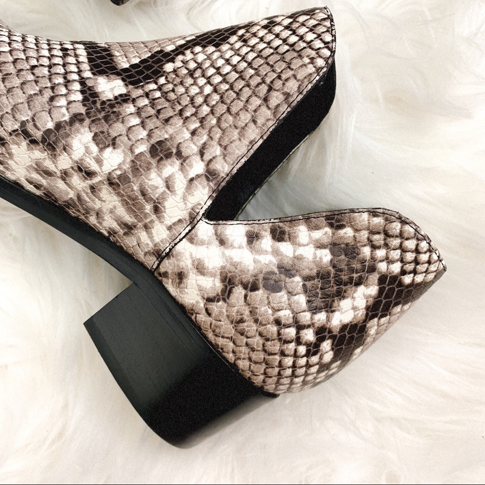 Marc Fisher Ltd Yilda Bootie - Picture 7 of 10